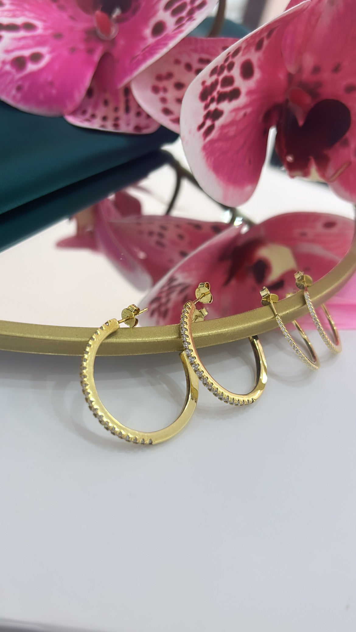 Semi cerchio zirconato