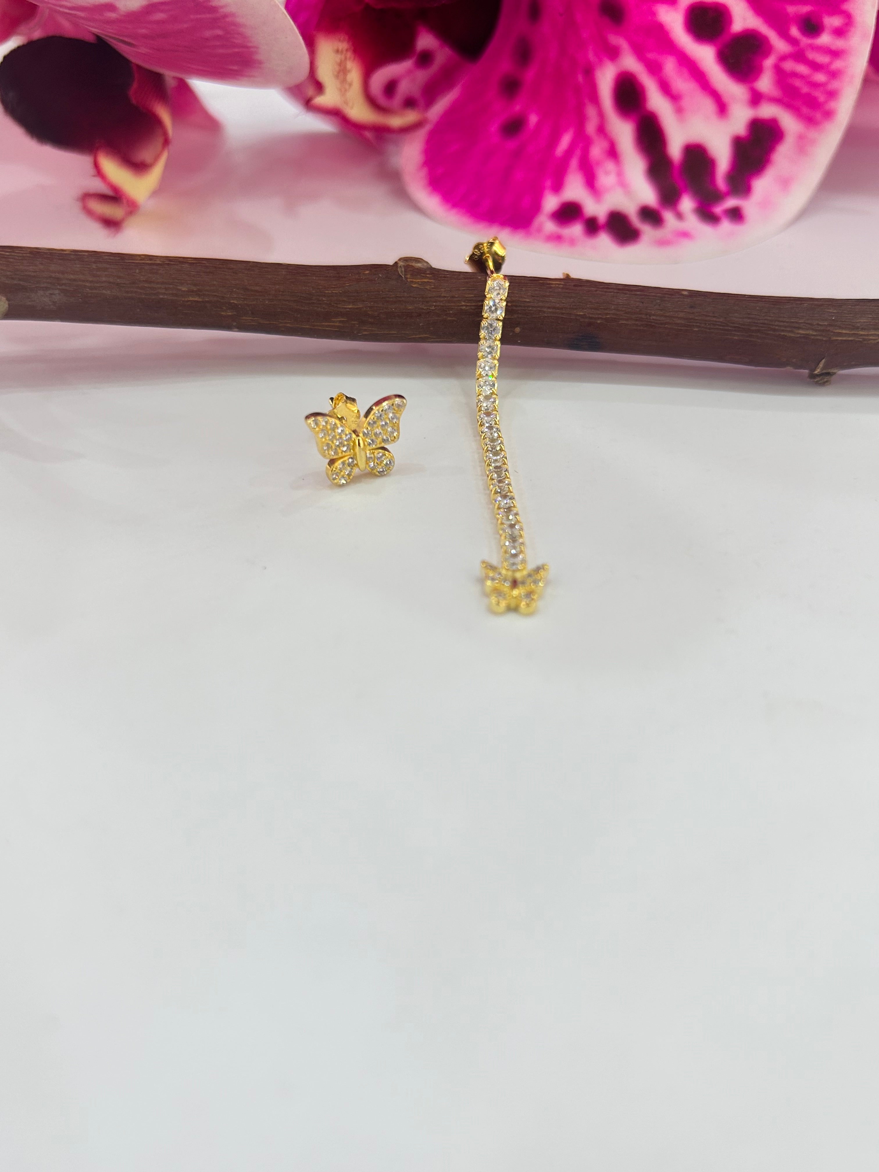 Orecchini Different Farfalla