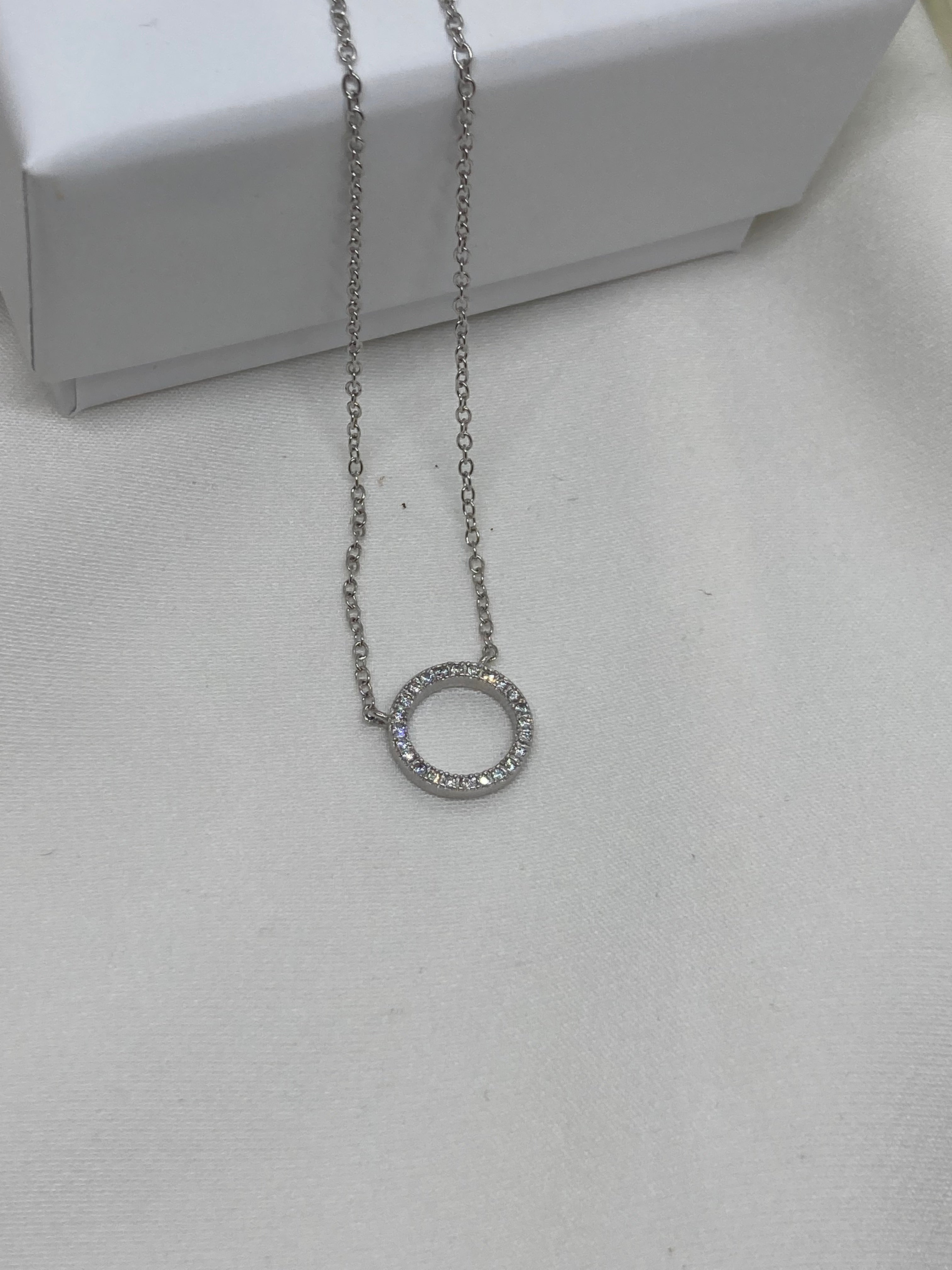 Collana cerchio zirconato