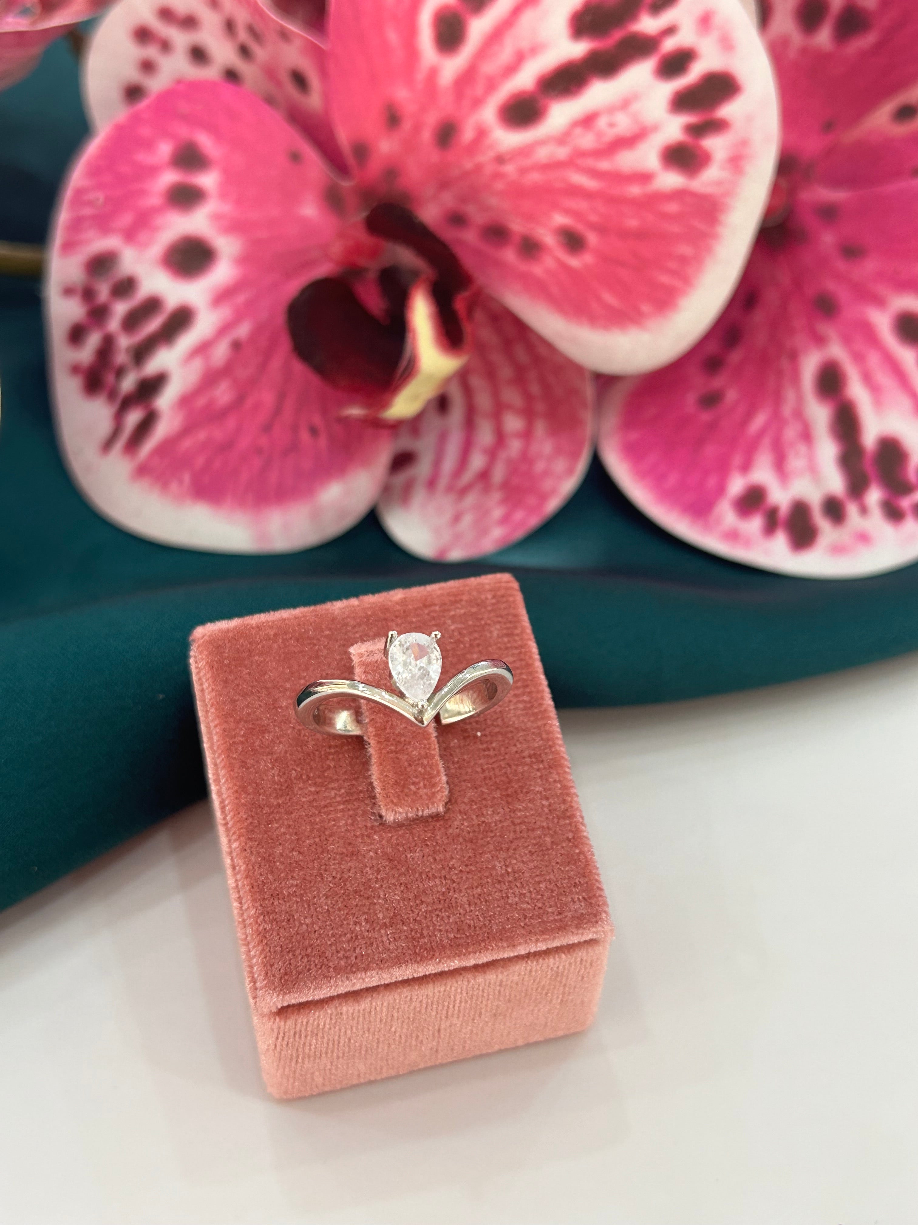 Anello Goccia