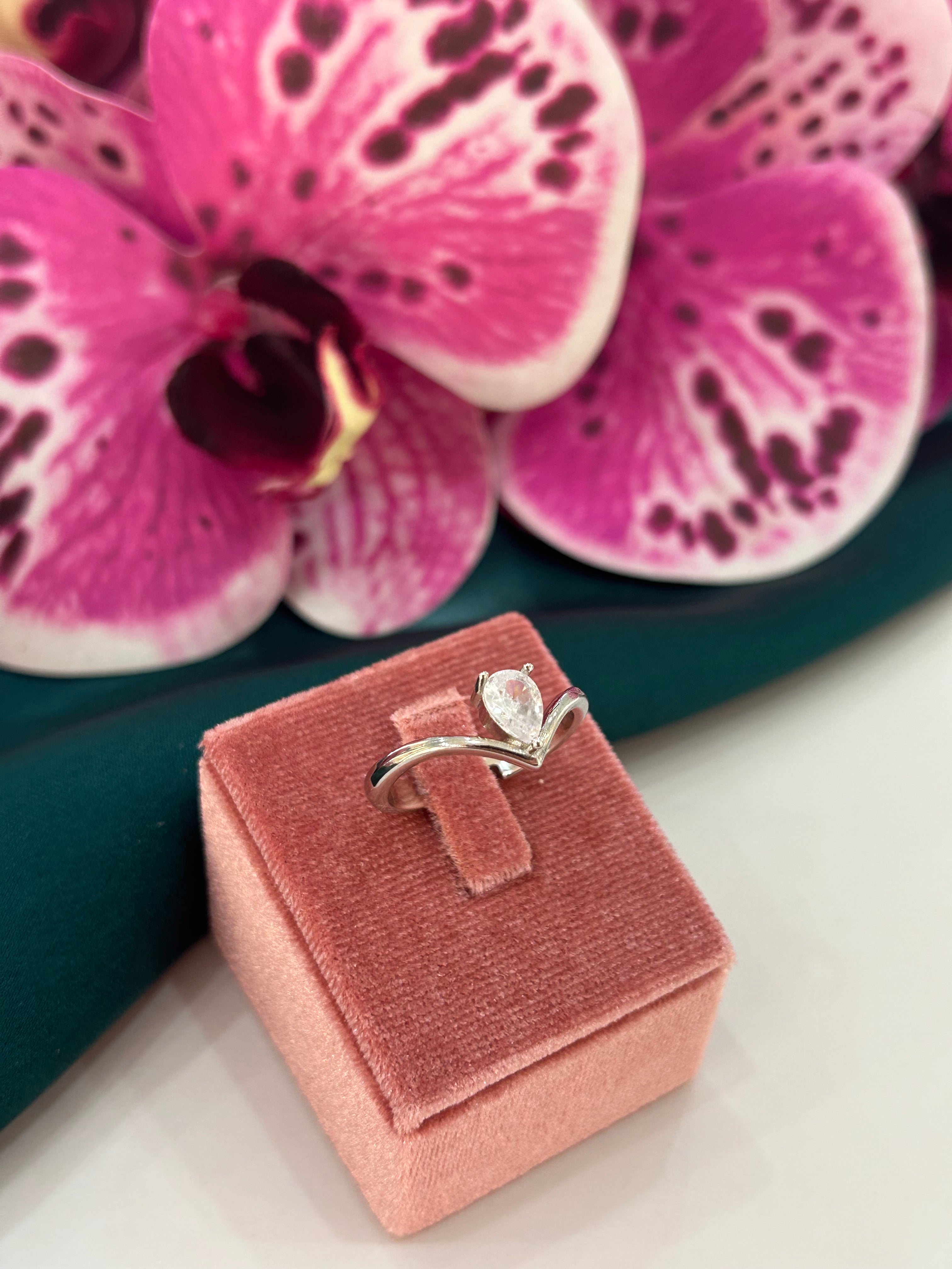 Anello Goccia