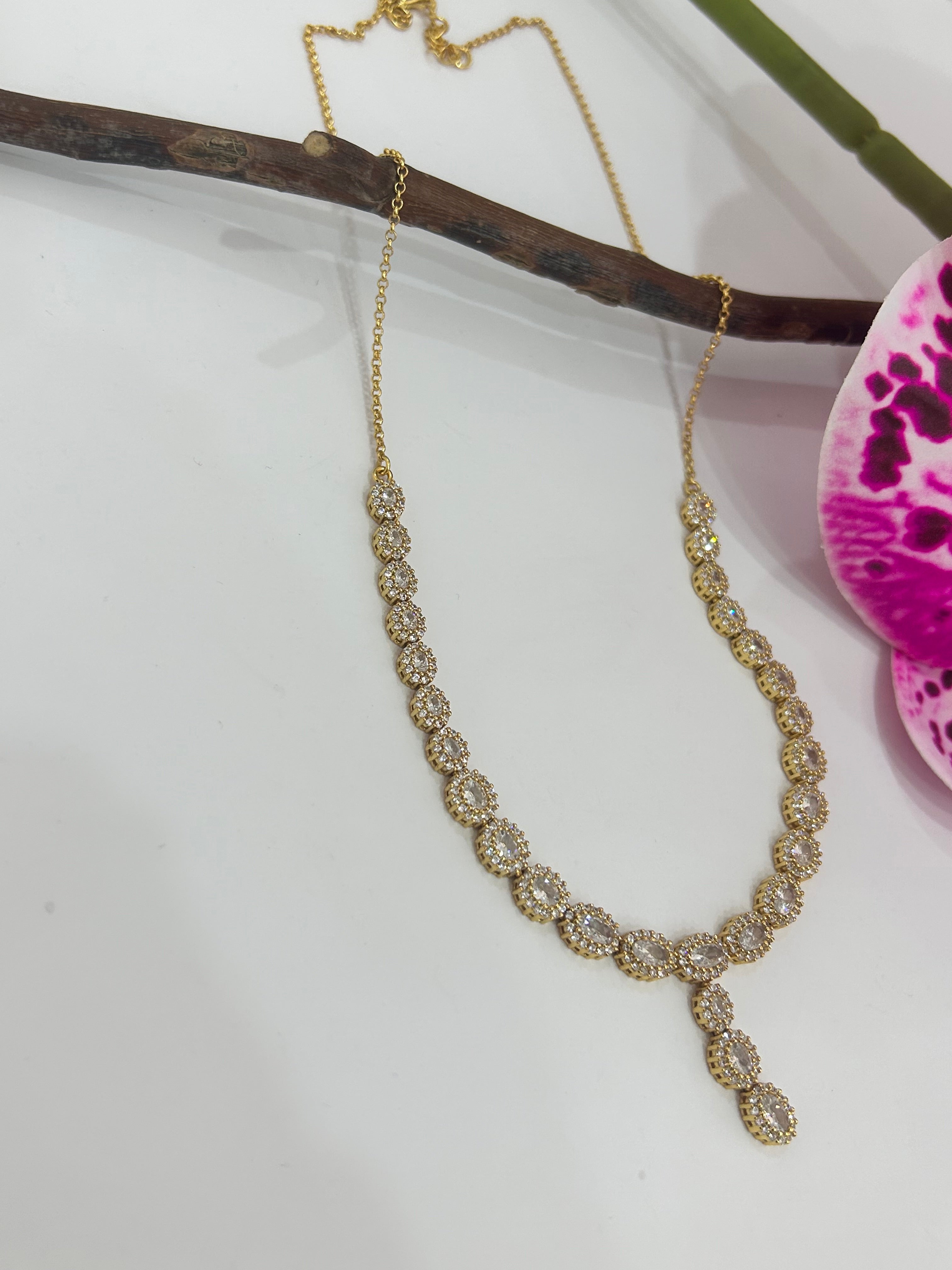 Collana Oval