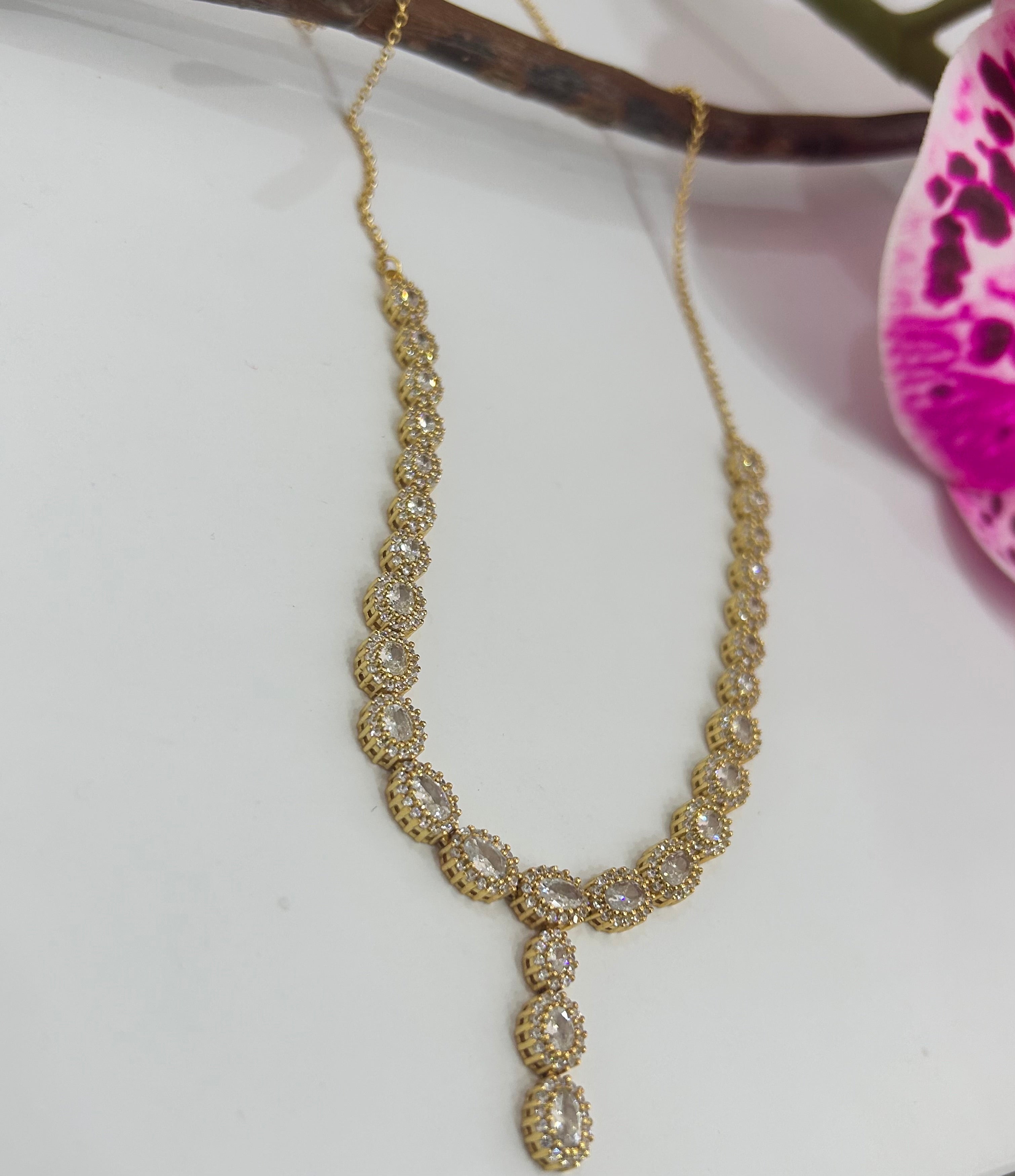 Collana Oval