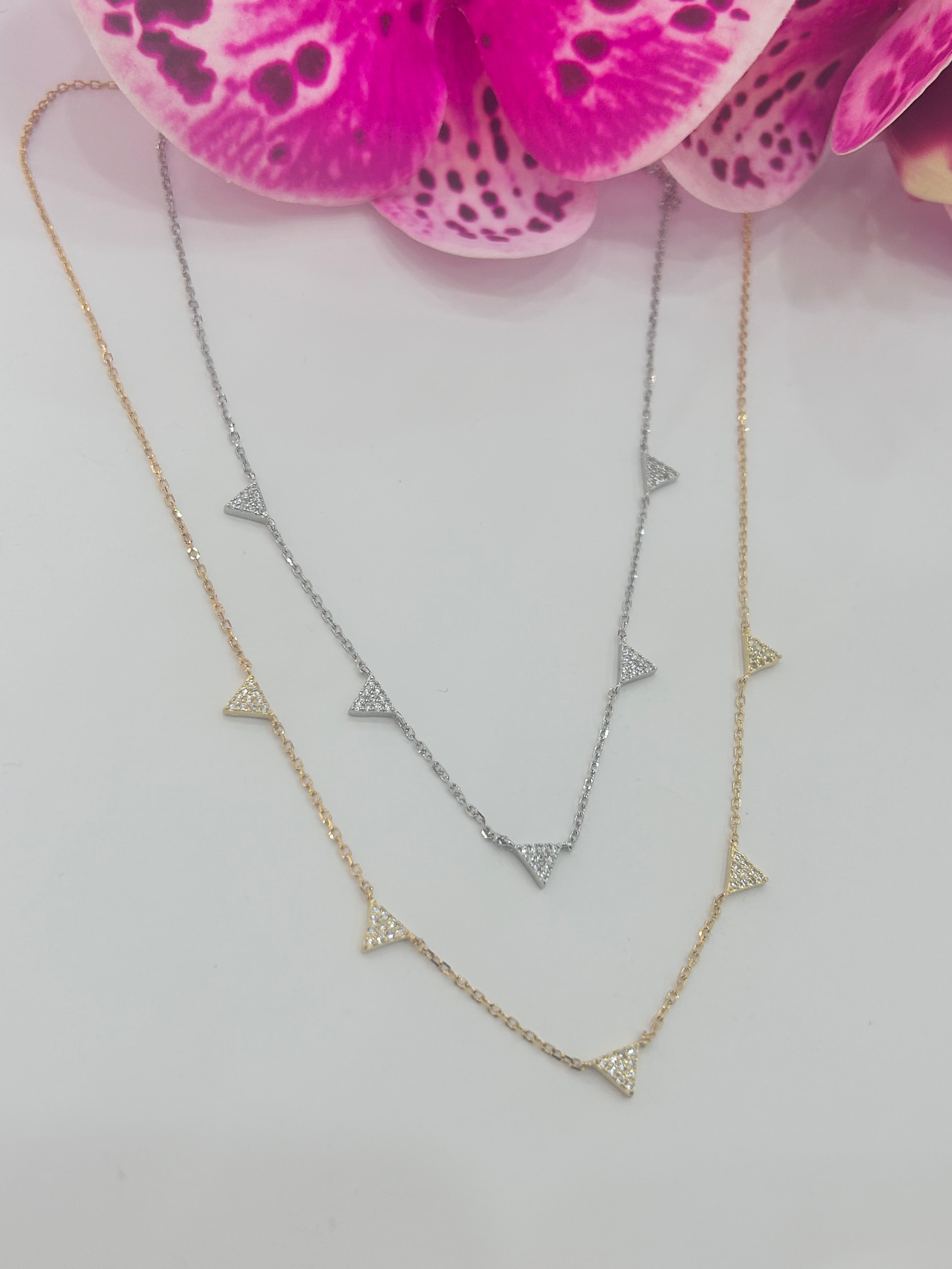 Collana Triangolo