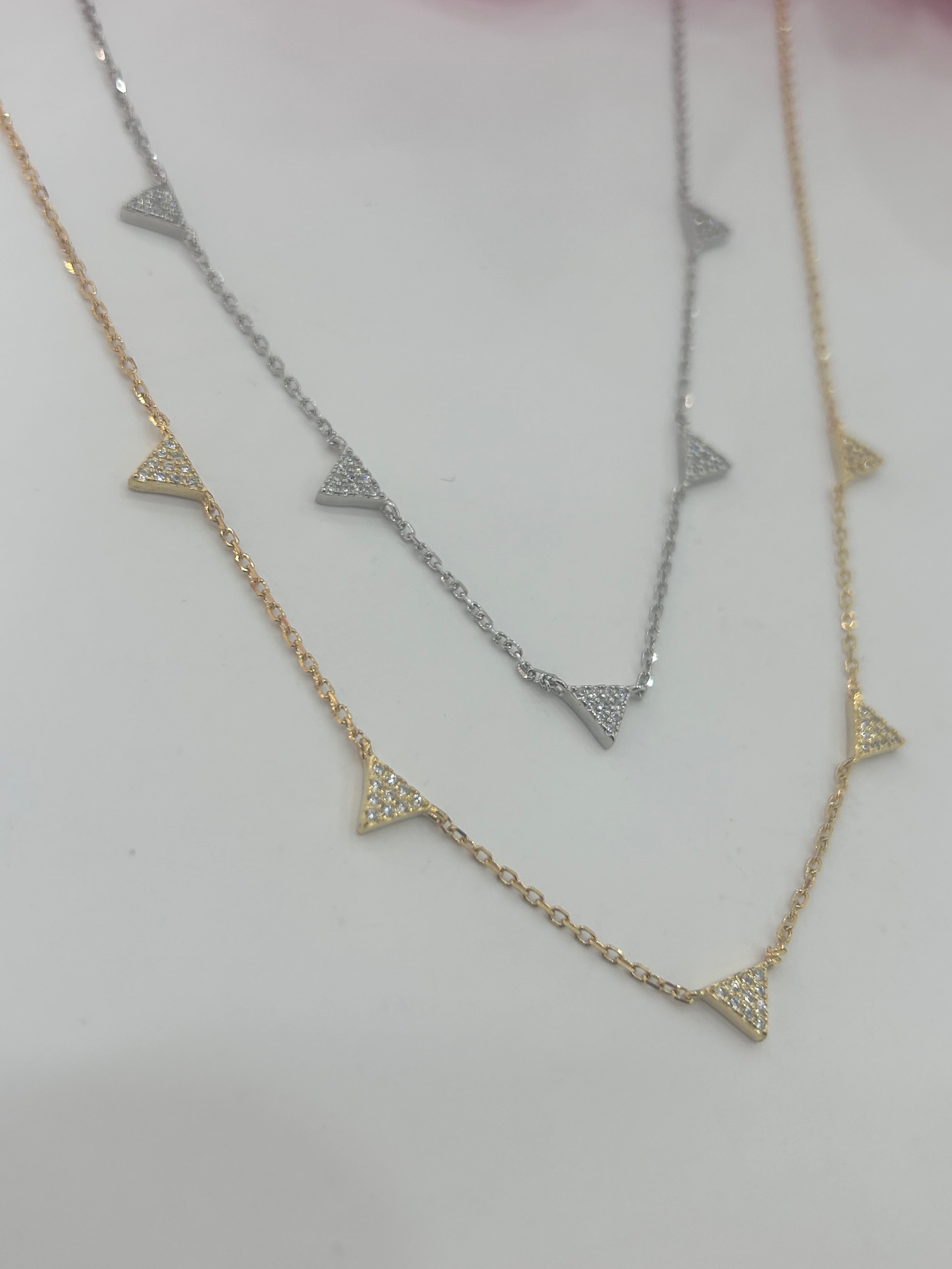 Collana Triangolo