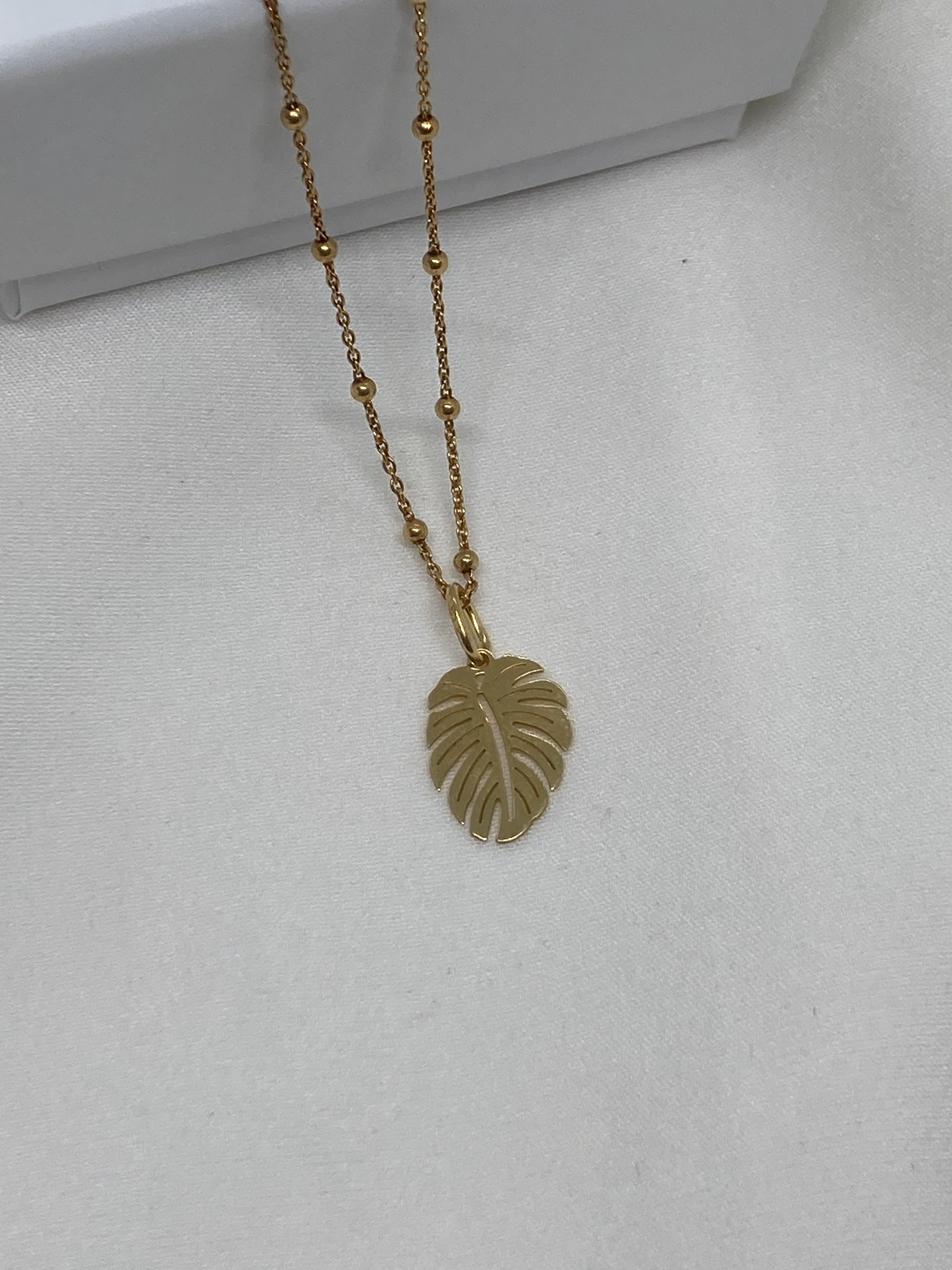 Collana Foglia