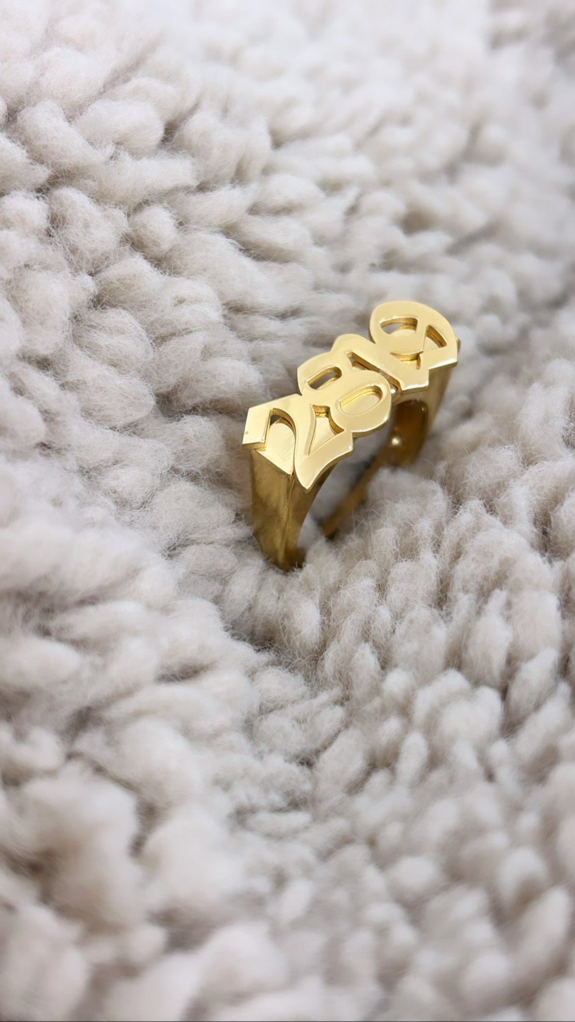 Anello Gotico